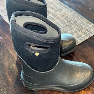 Bogs Neo Classic Solid.